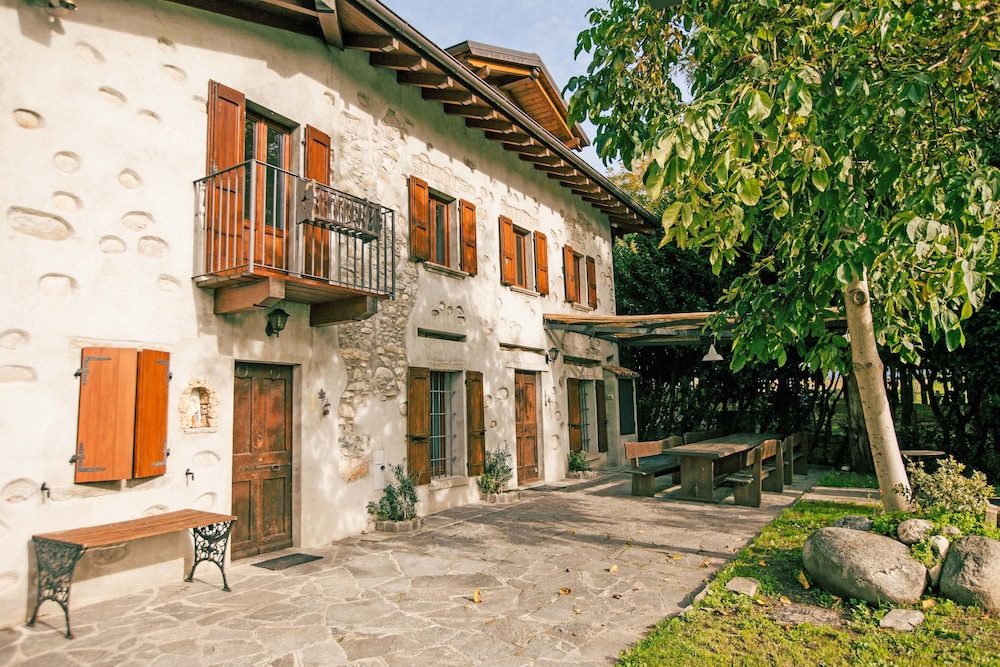 Podere Brughee in Tremezzo, Italy