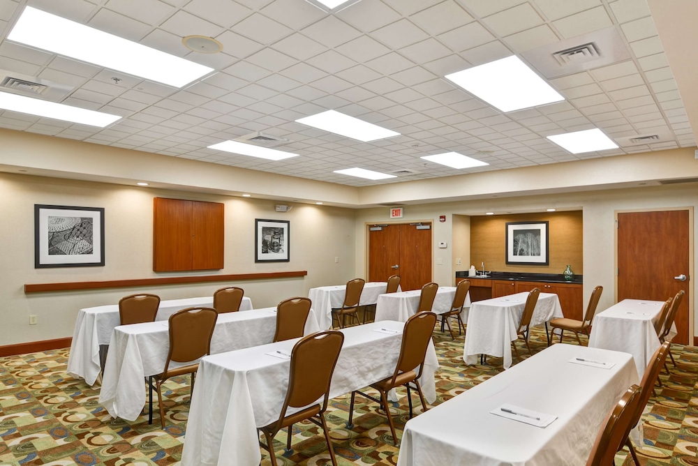 Hampton Inn Hendersonville - photo 45