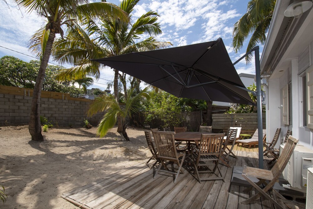 Baleines villa de charme les pieds dans l'eau Saint Gilles Les Bains — 4-Star Luxury Hotel in Saint-Paul, Réunion
