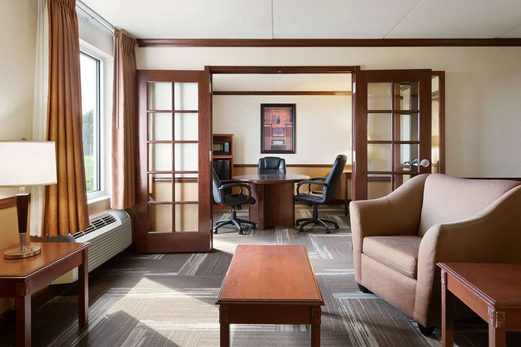 Baymont by Wyndham Mandan Bismarck Area - photo 13