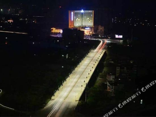 Crown Century Hotel — hotel in Yakou