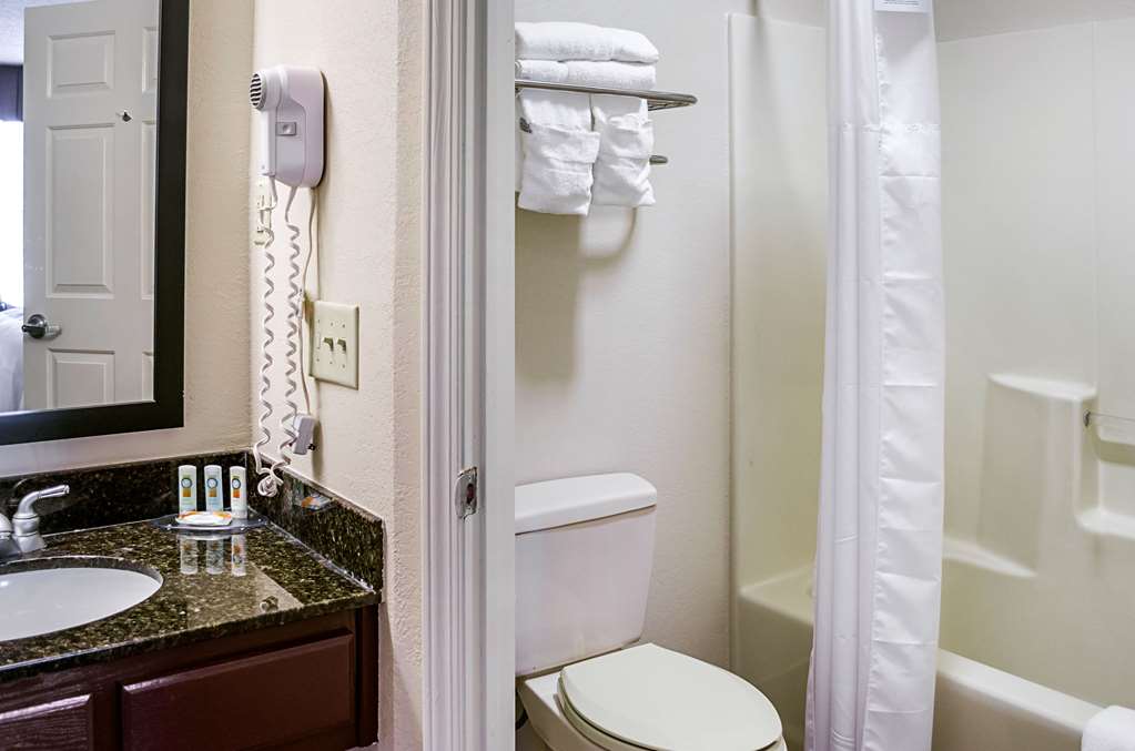 Quality Inn Vicksburg - photo 11