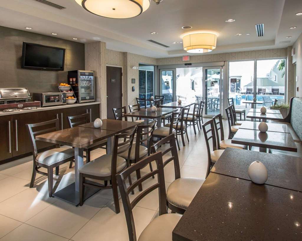 Comfort Suites Miami Airport North - photo 63