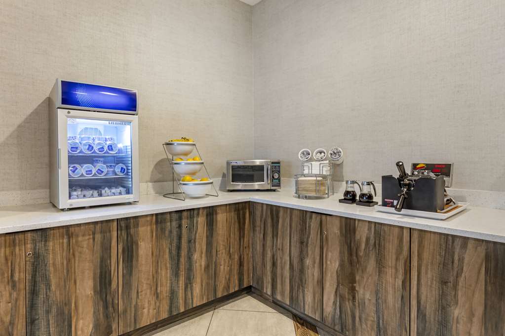 Comfort Inn & Suites Miami International Airport - photo 33