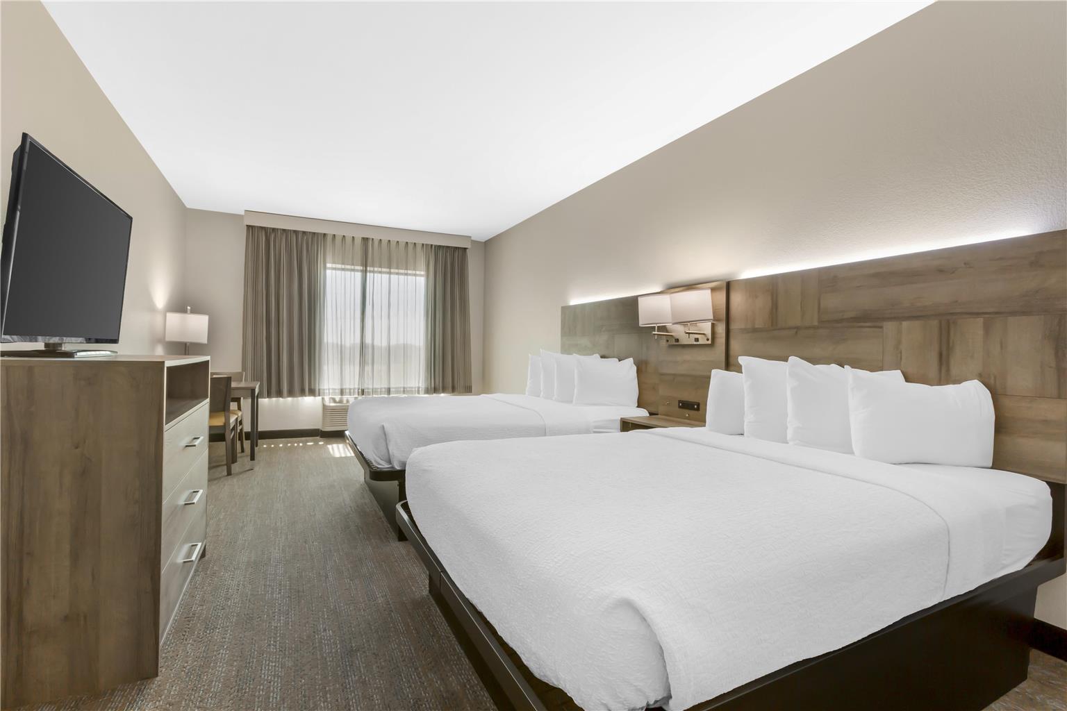 Super 8 by Wyndham Greensboro Coliseum Conv. - photo 25