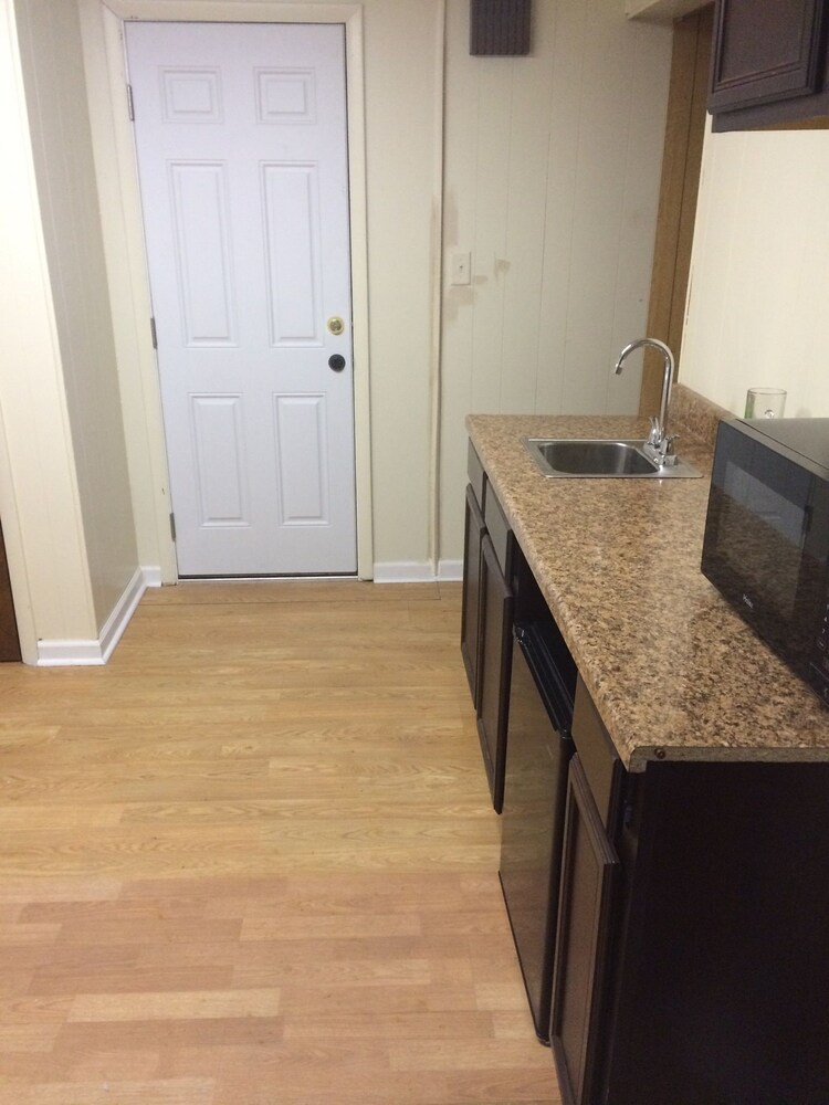 HolmeSuites Extended Stay - photo 10