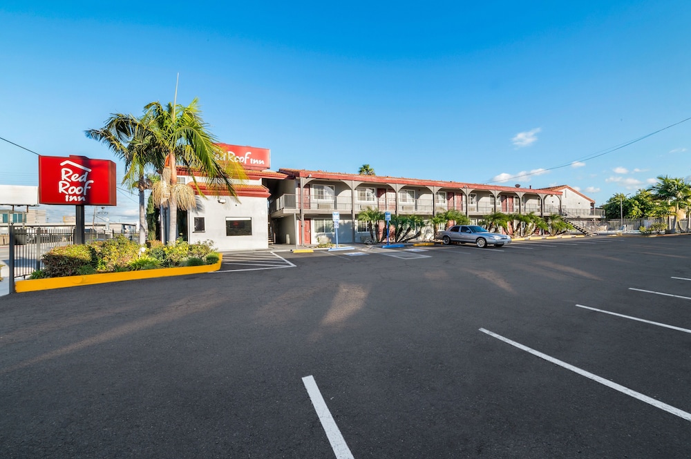 Red Roof Inn Los Angeles Bellflower - photo 23