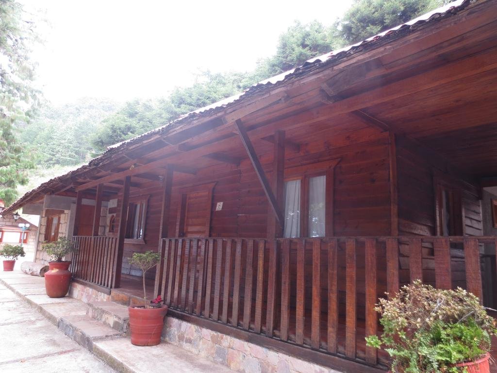 Cabañas 5 Pinos — 4-Star Luxury Hotel in Pinal De Amoles, Mexico