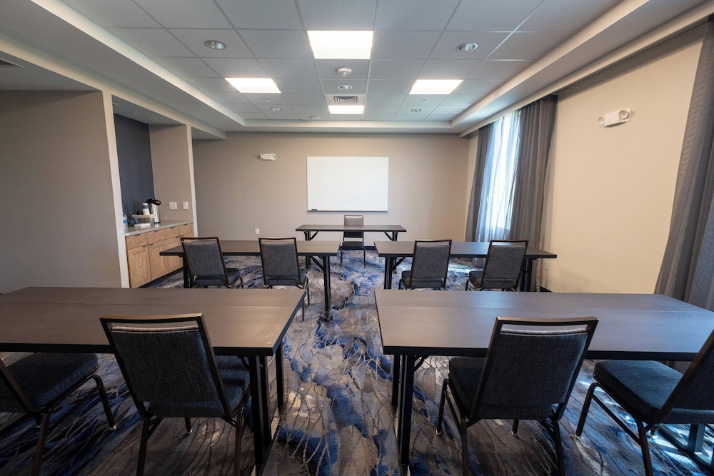 Fairfield Inn & Suites by Marriott Fond du Lac - photo 19