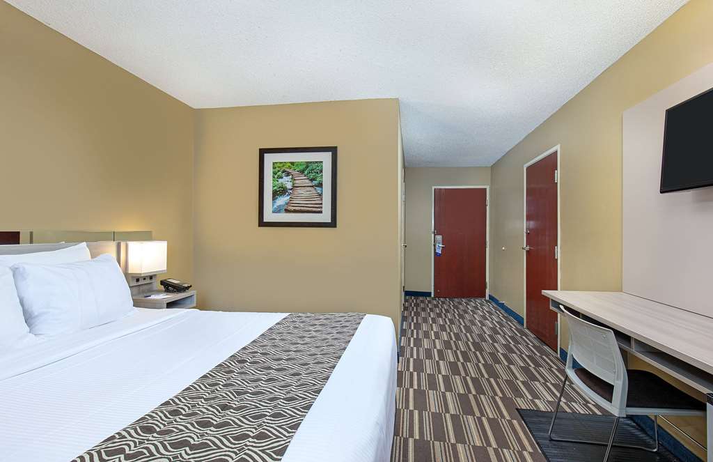 Microtel Inn by Wyndham Dry Ridge - photo 15