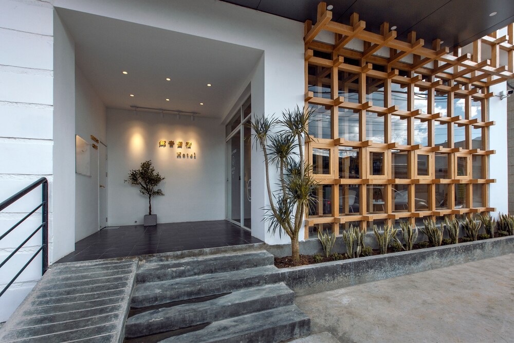 Xiangyin Liusu Inn - last minute hotel in Dali