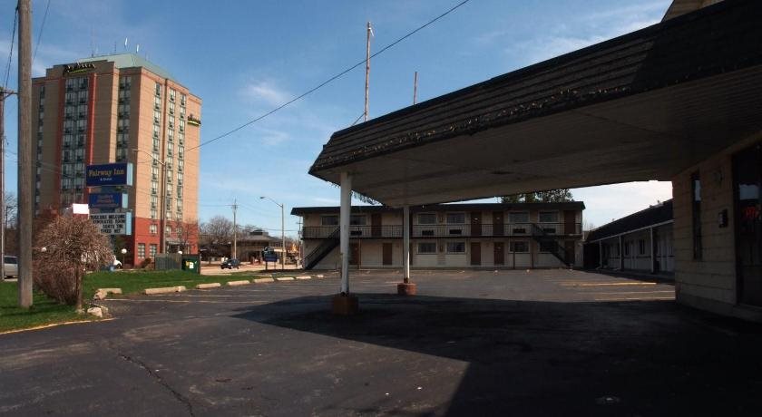 Fairway Inn & Suites in Kitchener, Canada