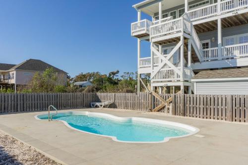 Kiki Hut by Oak Island Accommodations - photo 4