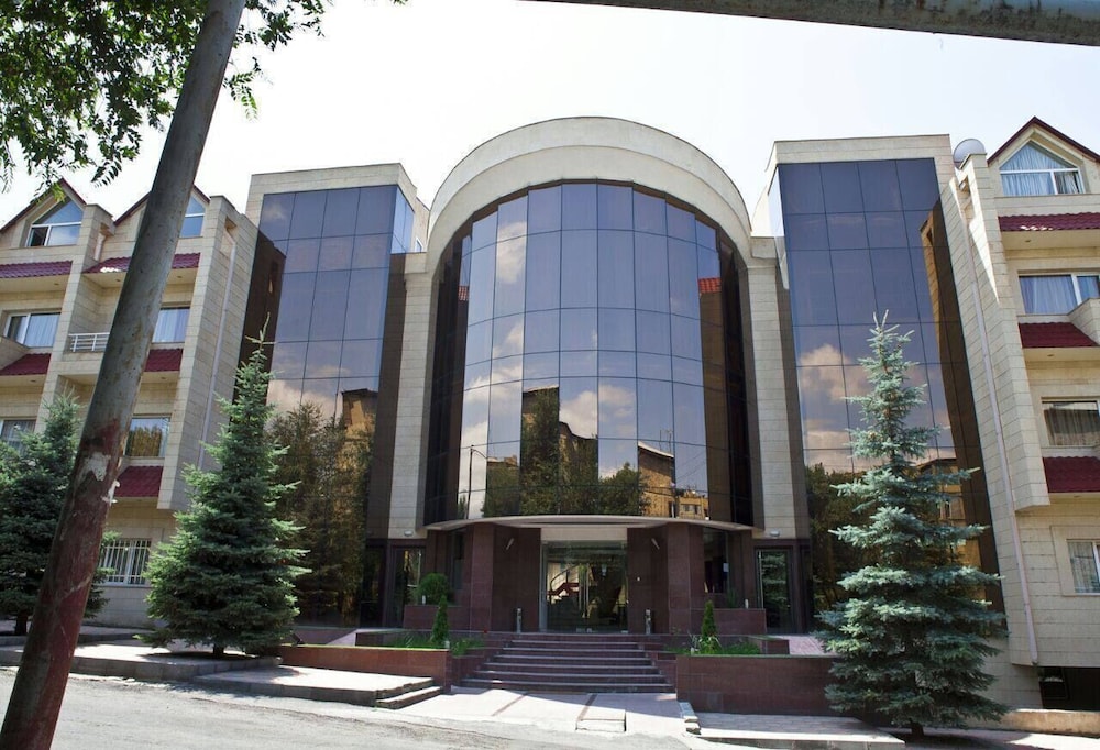 Nork Residence — 4-Star Luxury Hotel in Yerevan, Armenia