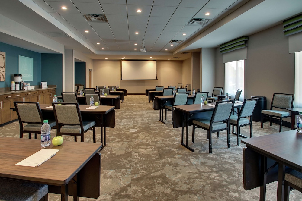 Hampton Inn & Suites Southport - photo 50