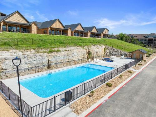 Summertime Shores 127 — Branson — photo 5