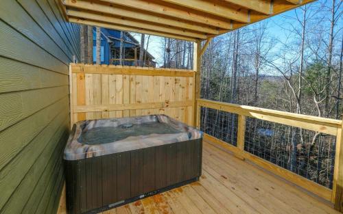 Wine Down - last minute hotel in Gatlinburg