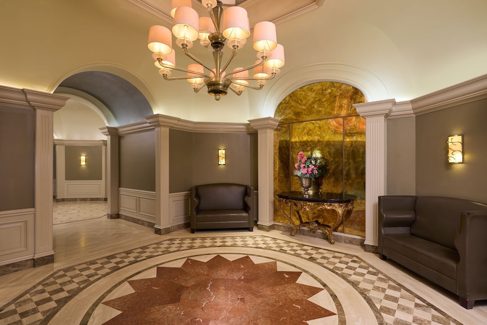 Houston Grand Hotel River Oaks - photo 3
