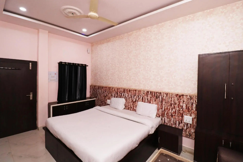 Spot On 43444 Hotel Alok Residency in Satna, India