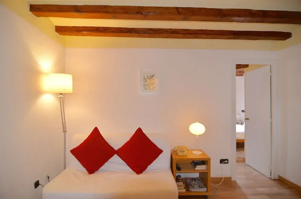 Cosmopolitan — 4-Star Luxury Hotel in Barcelona, Spain
