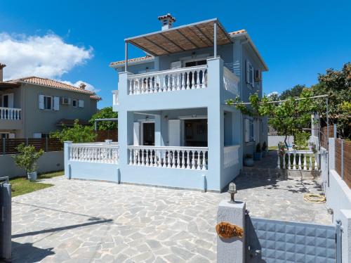 Villa Marina — 4-Star Luxury Hotel in None, Greece