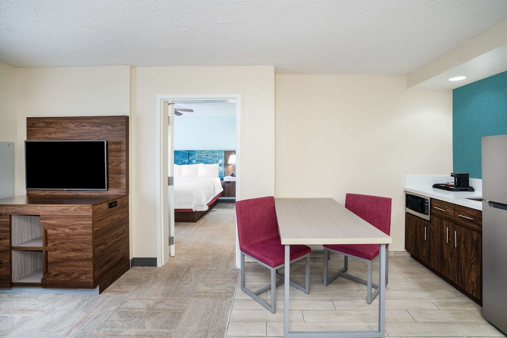 Hampton Inn & Suites West Little Rock - photo 18