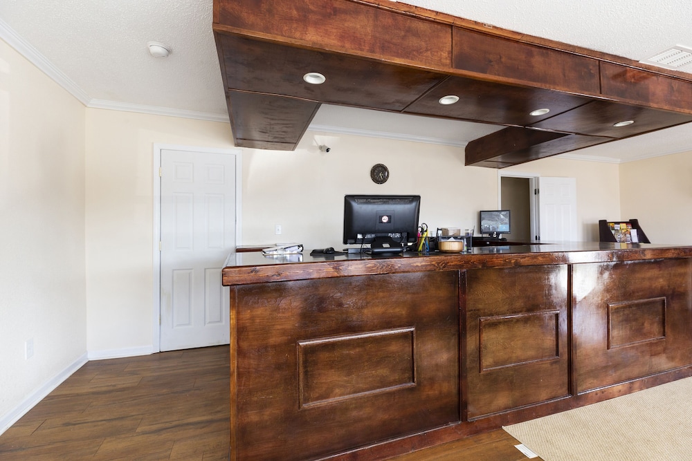 Oyo Hotel Cave City Ky - photo 3