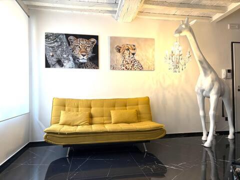 Urban Jungle Tortellinosuite Modena — 4-Star Luxury Hotel in Modena, Italy