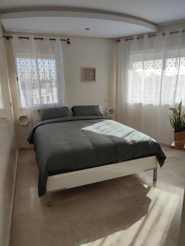 Chaleureux Appartement a 1 Min a Pied de la Mosquee Hassan II — 4-Star Luxury Hotel in Casablanca, Morocco