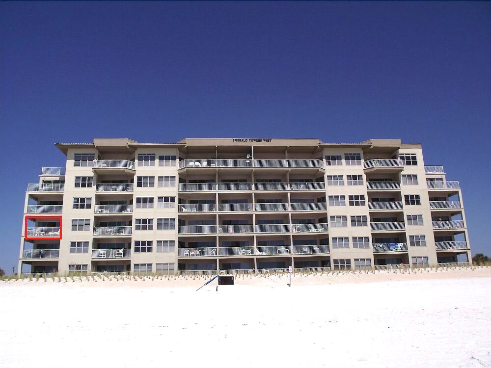 Emerald Towers West 3007 by RedAwning - photo 53