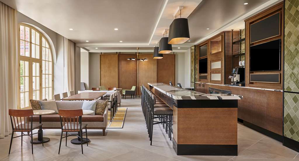 Hyatt House Chicago Medical University District - photo 12