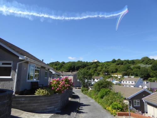 Sea view bungalow — 4-Star Luxury Hotel in Swansea, United Kingdom