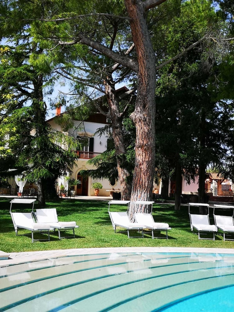 Villa delle Querce Resort pet-friendly hotel Palo Del Colle