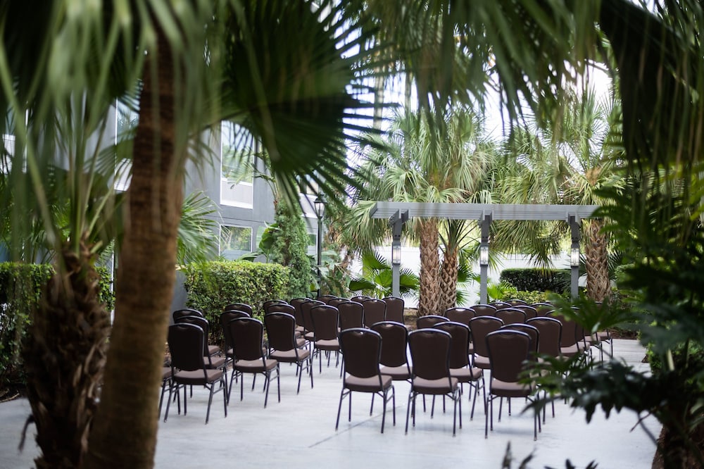 Courtyard by Marriott across Universal Orlando - photo 82