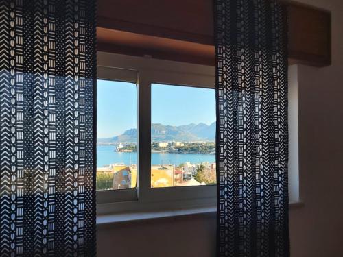 Cà Porto Rooms with Balcony&Terrace in Santa Flavia, Italy