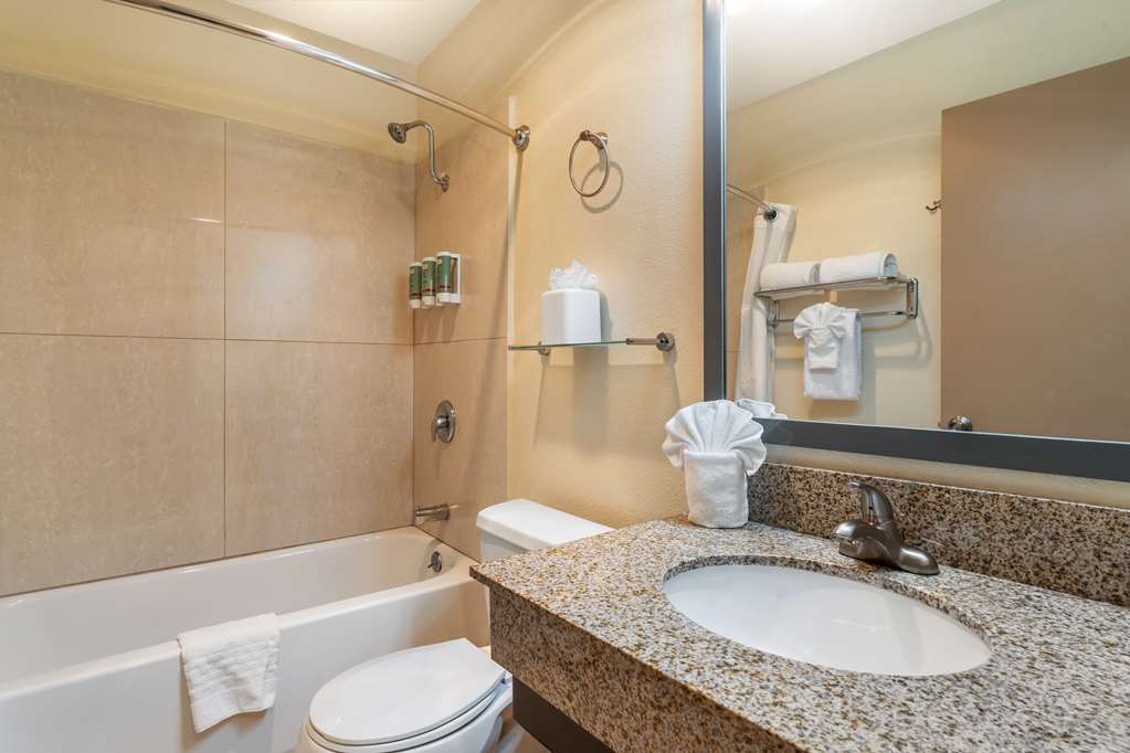 Best Western John Muir Inn - photo 39