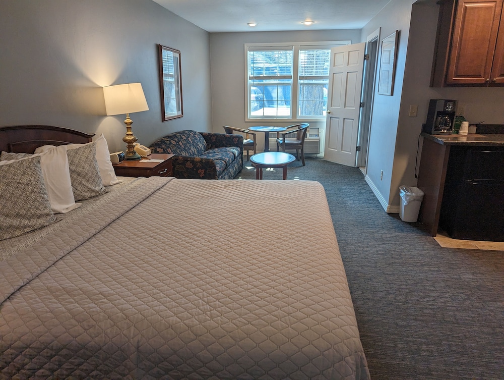 Beach Harbor Resort - photo 27