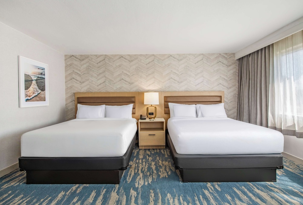 DoubleTree by Hilton LAX El Segundo - photo 9
