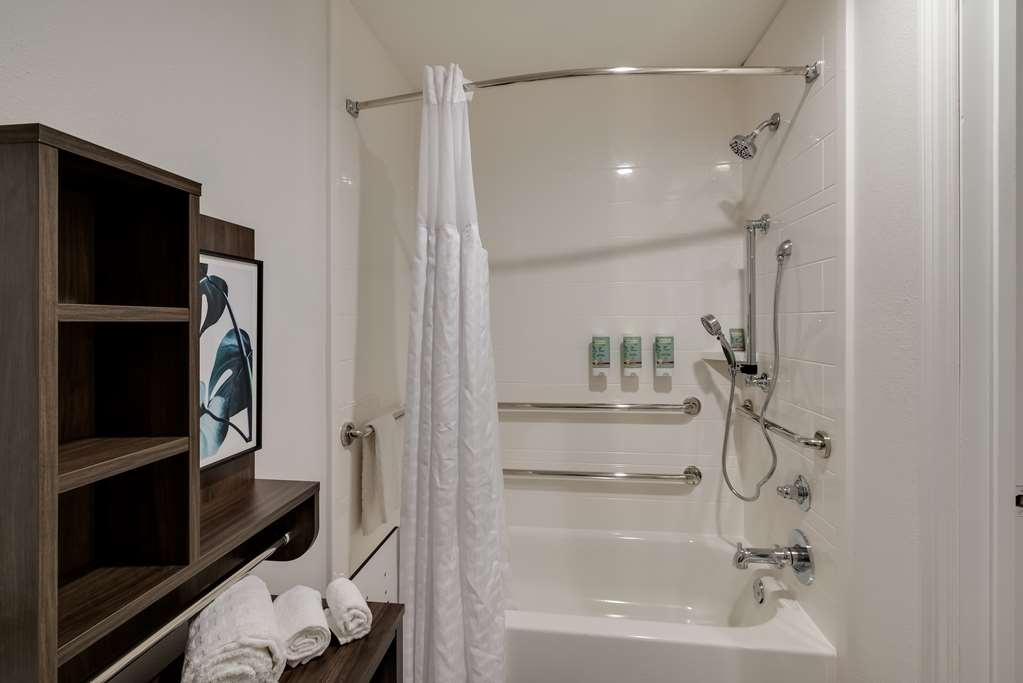 Best Western La Place Inn - photo 22