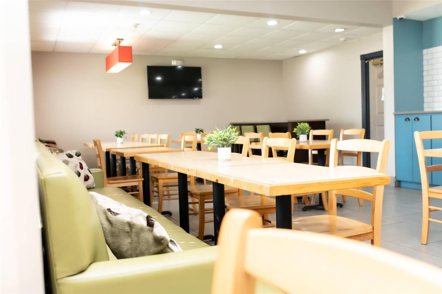 Country Inn & Suites by Radisson Prairie du Chien - photo 24