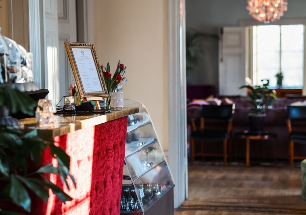 Rosersbergs Slottshotell — hotel in Rosersberg