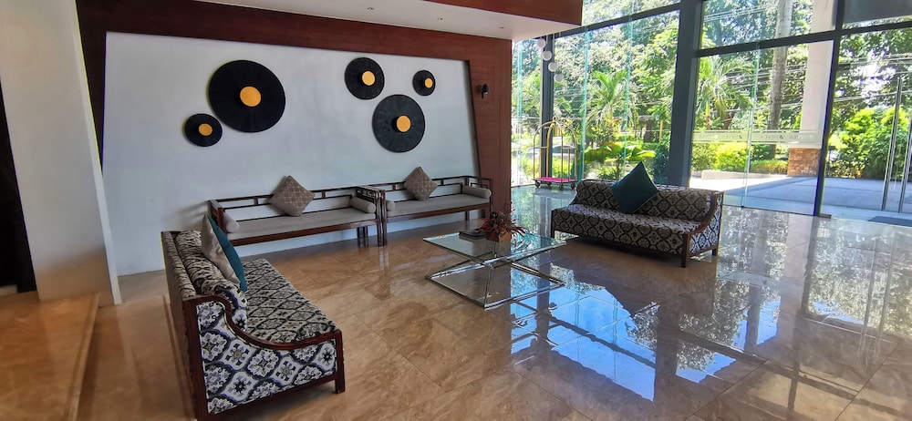 Sunday Hevea Hotel and Resort — Angeles City — photo 4