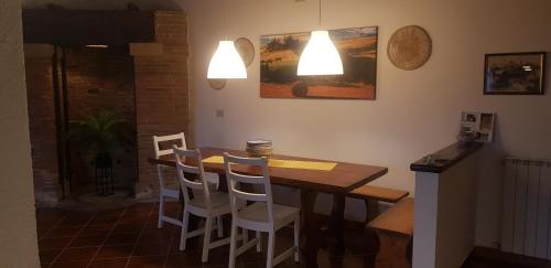 Anna's House — 4-Star Luxury Hotel in Lorenzana, Italy