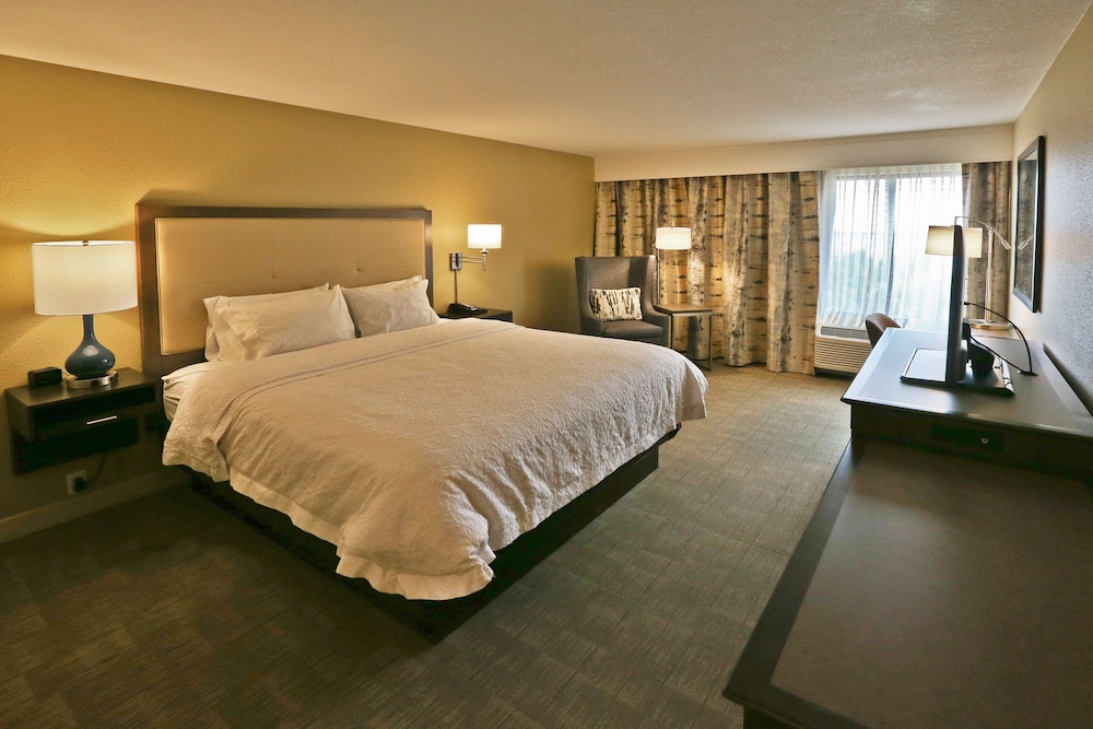 Hampton Inn Billings - photo 9