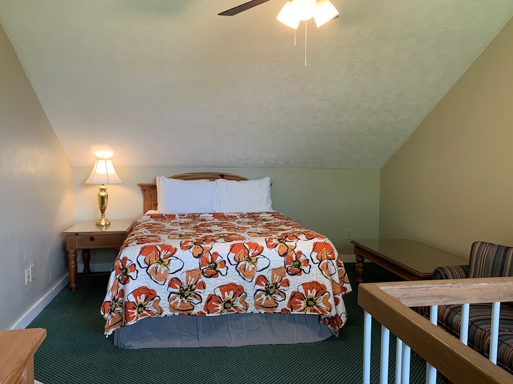 Woodbridge Inn & Tavern - photo 48