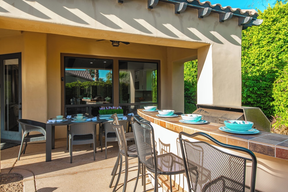 5BR Resort Style Entertainer with Pool Spa BBQ - photo 48