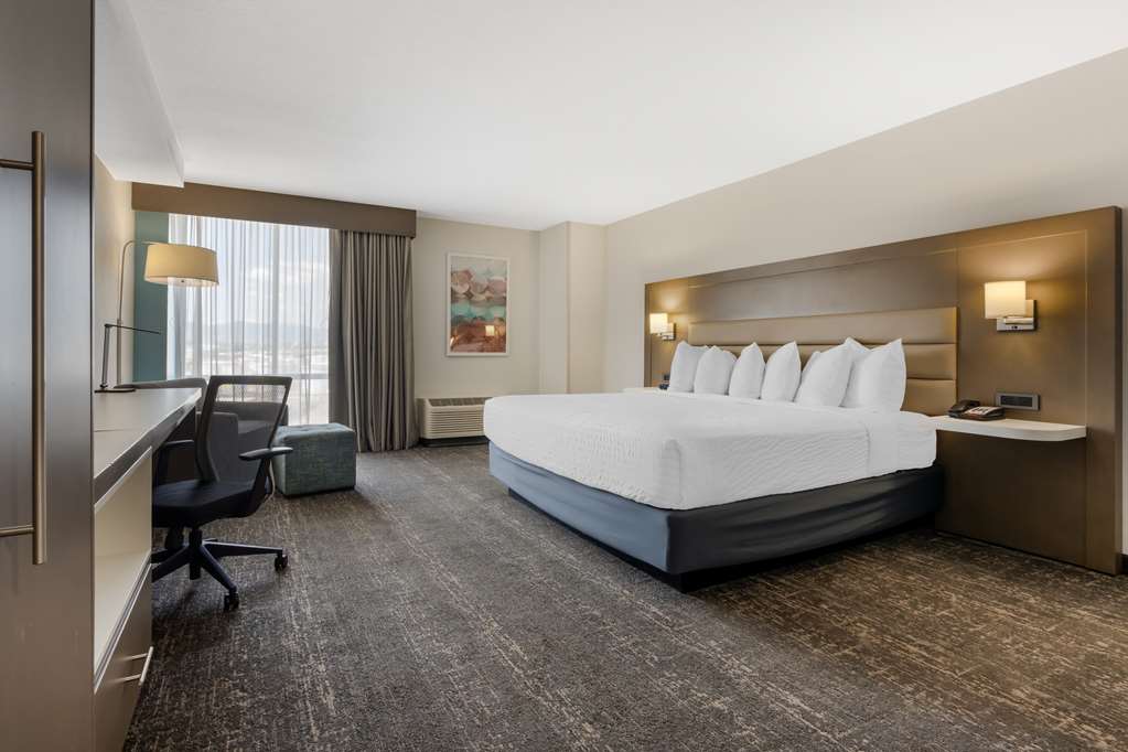 Best Western Plus Sparks Reno Hotel - photo 16
