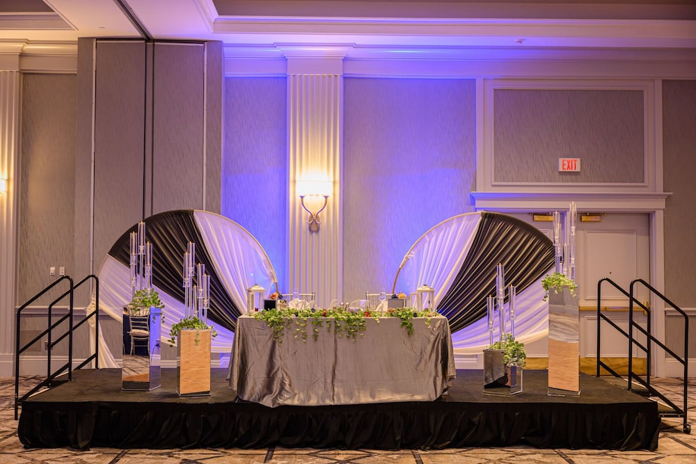 Philadelphia Airport Marriott - photo 6
