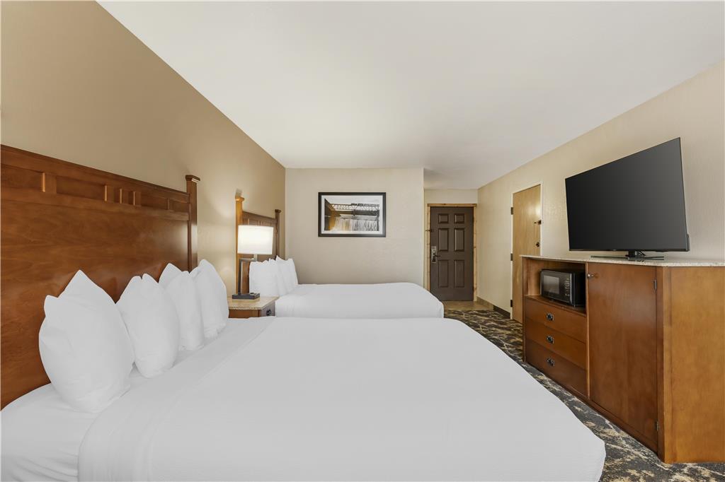 Best Western Plus Riverfront Hotel & Suites - photo 24