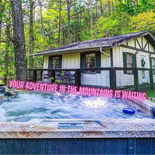 Hillside Hideaway By Avada Properties - carbon neutral hotel in Sevierville